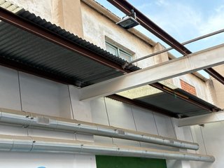 Extractor de aire Sisteven con líneas de conductos