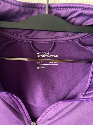 Chaqueta deportiva morada Lefties