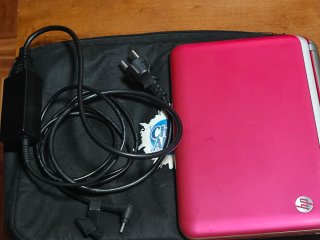 Note book hp mini 210 rosa en muy buen estado