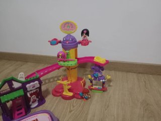 Feria Pin y Pon con 3 muñecos.