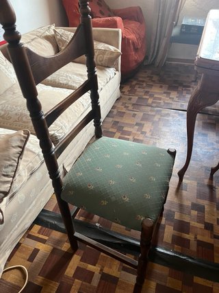 Sillas de comedor de madera tapizadas