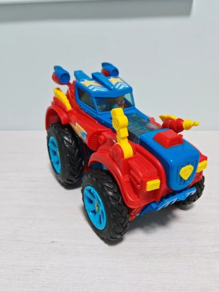 Coche Superthings Grande