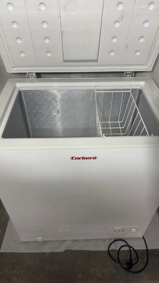 Congelador Arcón Corberó 152L      70x55x85 cm