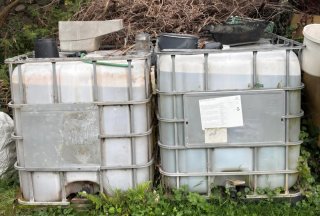 Depósito IBC 1000L con jaula metálica / GRG