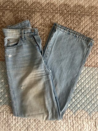 Pantalón vaquero ancho Bershka