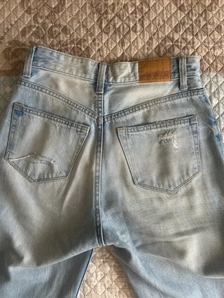 Pantalón vaquero ancho Bershka