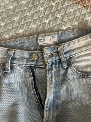 Pantalón vaquero ancho Bershka