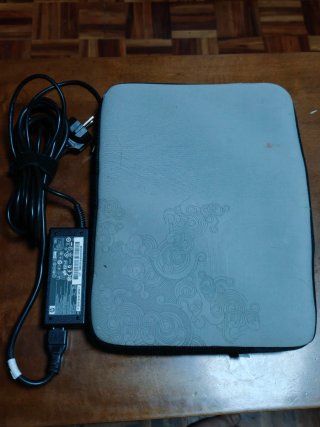 Portatil hp touch smart tm2 en muy buen estado