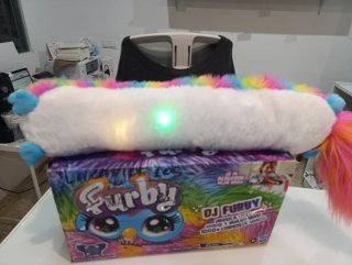 Furby DJ Interactivo Musical Luces