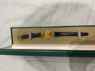 Reloj Gucci verde sin estrenar
