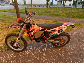 KTM 125 EXC 2T Carburación