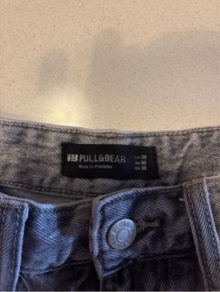 Pantalones vaqueros grises