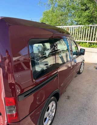 Opel Combo 1.7 Diésel (5 Plazas) • ¡Solo 160.000 k