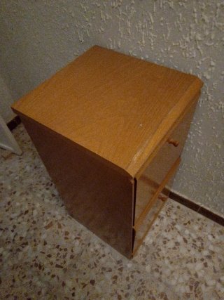 Gabetero de escritorio de madera