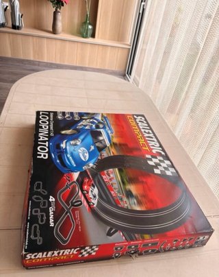 Scalextric Compact Loopinator 1:43