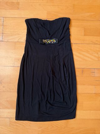 Vestido negro palabra de honor