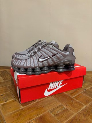 Nike Shox TL Talla 45 Marrón/Gris