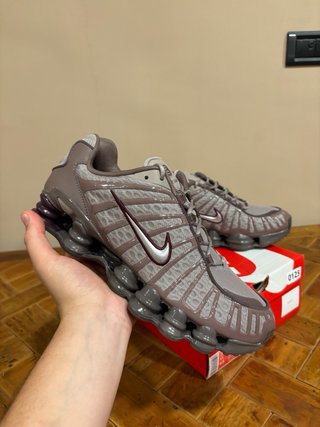 Nike Shox TL Talla 45 Marrón/Gris