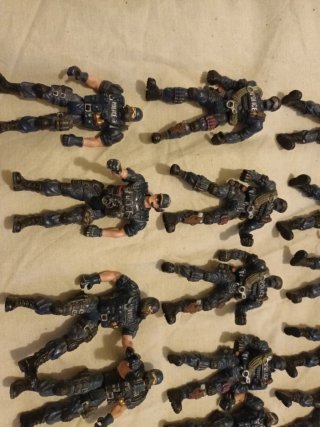 Figuras de acción Chap Mei Policia