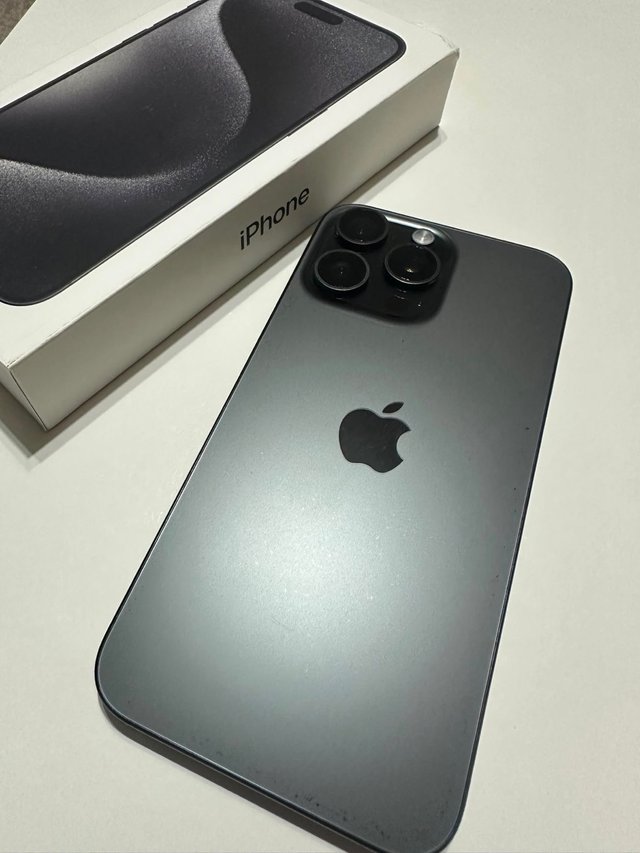 iPhone 15 Pro Max 256GB Negro Titanio
