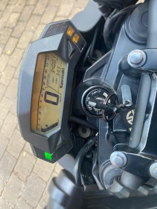Kawasaki Z125 gris/verde