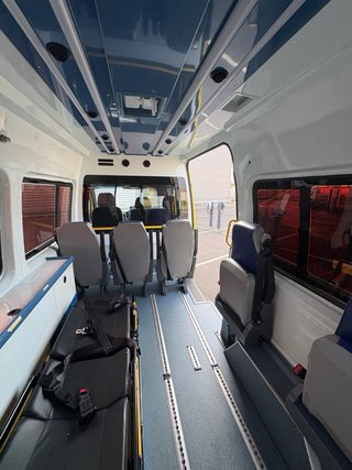 Mercedes-Benz Sprinter (Antigua Ambulancia)