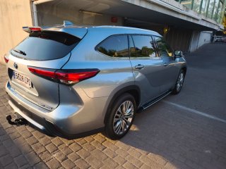 Toyota Highlander 2021