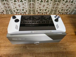Asus rog ally z1 como nueva