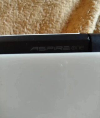 Netbook portatile mini Acer Aspire One KAV10 10,1"