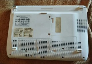Netbook portatile mini Acer Aspire One KAV10 10,1"