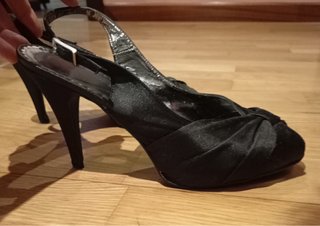 Zapatos de fiesta negros tacón fino
