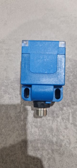 Sensor Inductivo Wenglor IQ350NK70VA3-Alcance 35mm