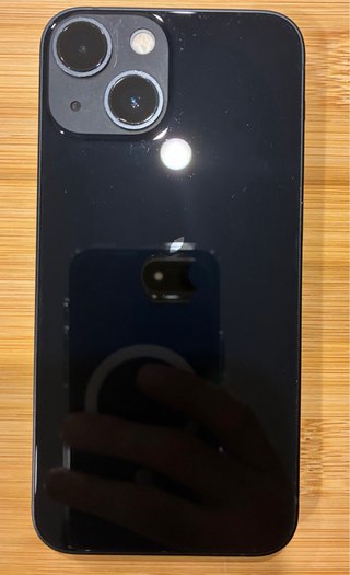 iPhone 13 mini 128GB + Base Carga Belkin