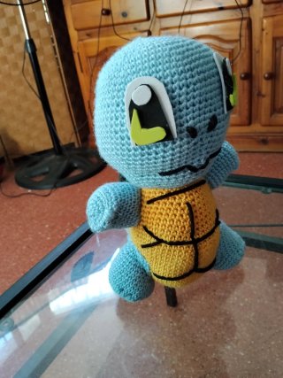 Peluche Squirtle hecho a mano