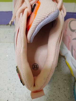 Zapatillas deportivas rosas y multicolor
