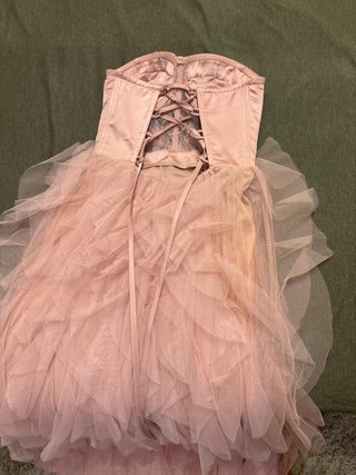 Vestido rosa de fiesta con tul
