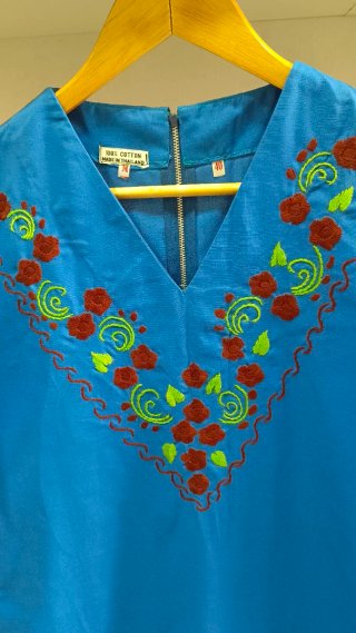 Vestido T38 Bordado Vintage Nuevo