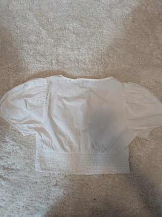 Blusa blanca bordado suizo
