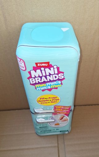 Mini Brands Mini Frigorifero LED/UV