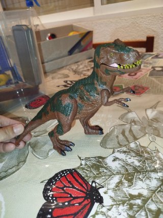 Lote de dinosaurios de juguete