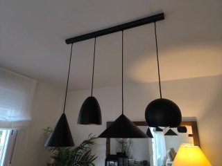 Lámpara de salón negra metal