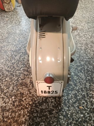 Lambretta LD Scooter Beige/Gris