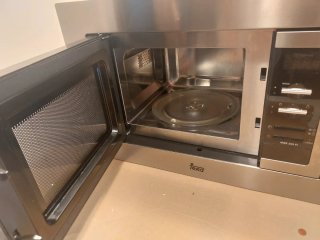 Microondas integrable Teka