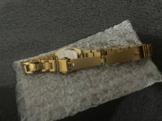 Reloj Shein Dorado Mujer