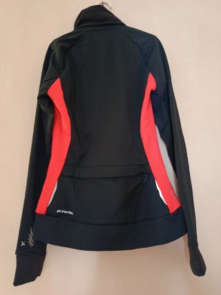 Conjunto ciclismo negro y coral