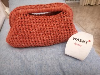 Bolso crochet naranja con cierre