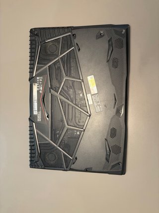 Portátil Gaming MSI i7-9750H RTX 2060 32GB RAM 1TB