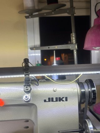 Máquina de coser Juki doble aguja