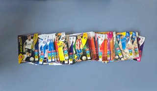 Lote de cromos de fútbol variado 1 (800)