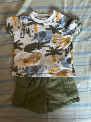Conjunto infantil estampado animales